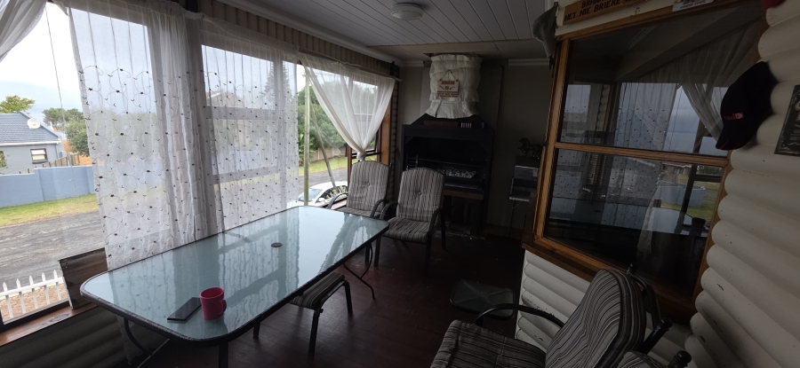 6 Bedroom Property for Sale in Dana Bay Western Cape